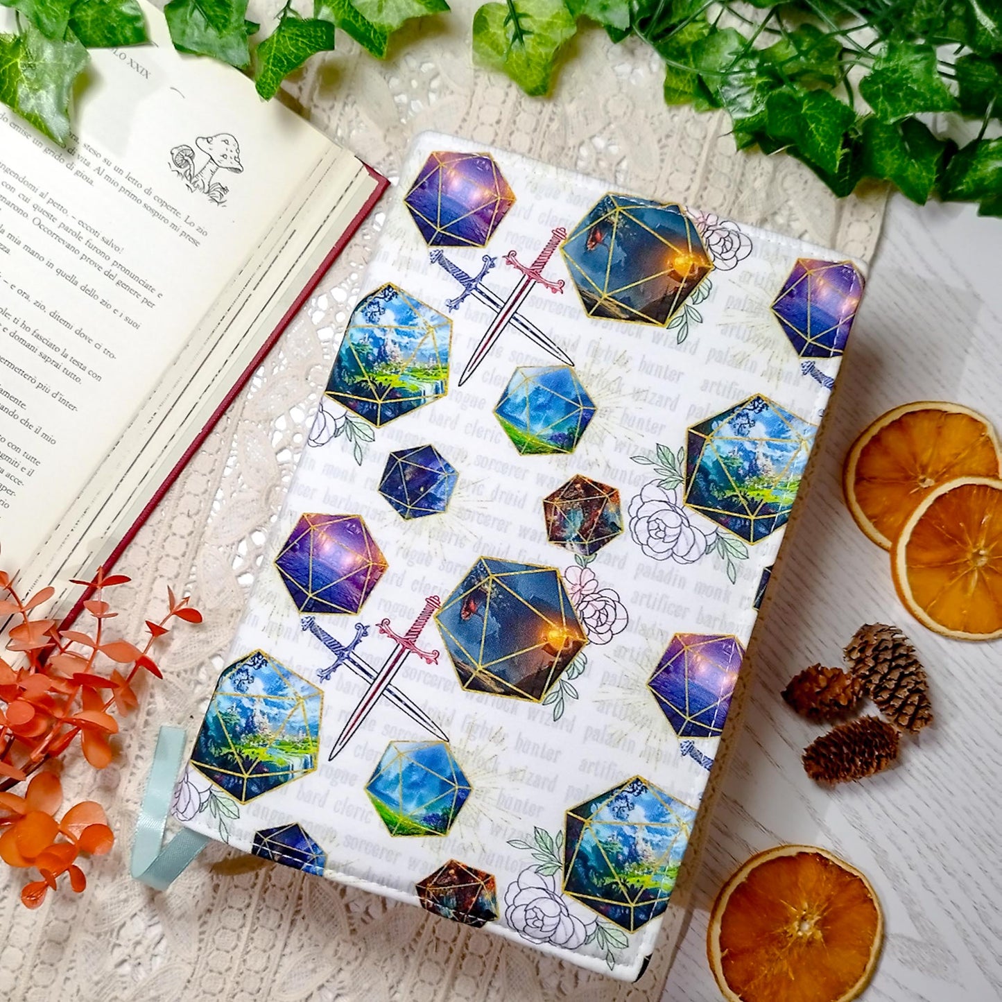 Book cover "Dadi e fiori" | Custodia per libri regolabile