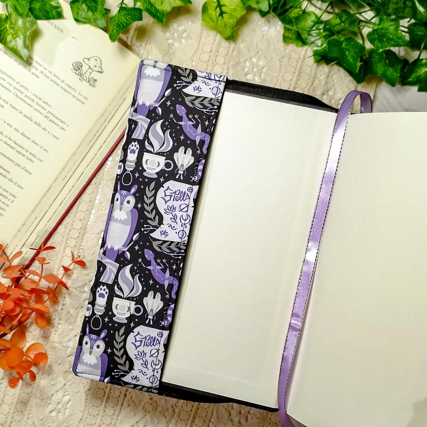 Book cover "Bosco della strega" | Custodia per libri regolabile