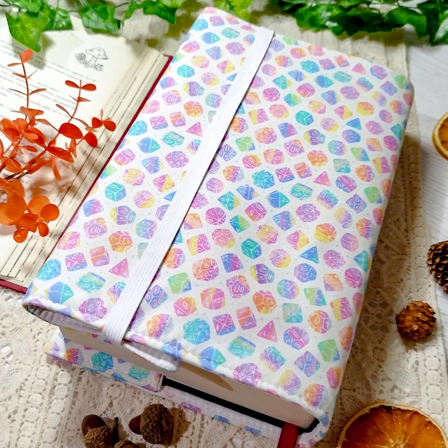 Book cover "Dadi arcobaleno bianca" | Custodia per libri regolabile