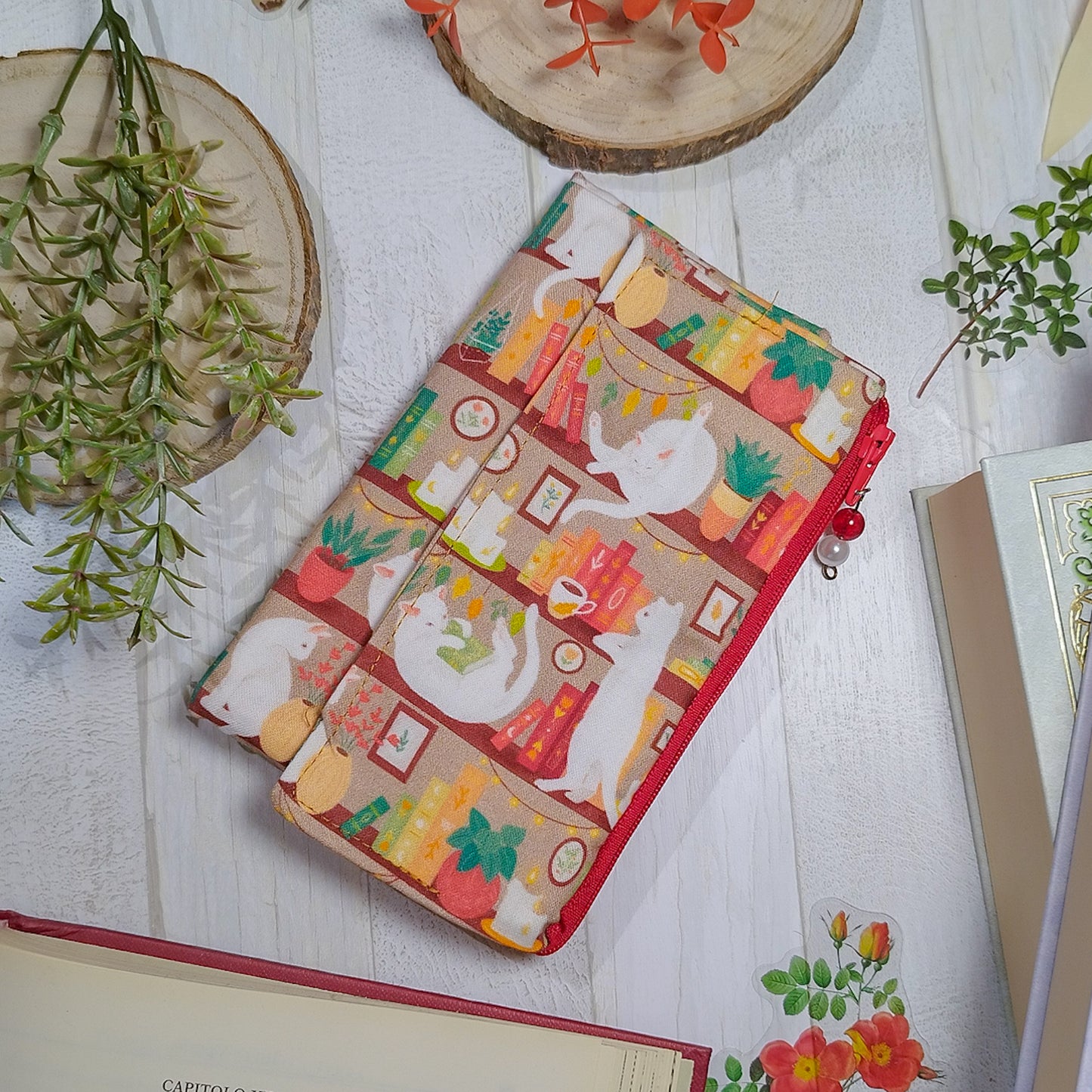 Portafoglio "Gatti in libreria beige"