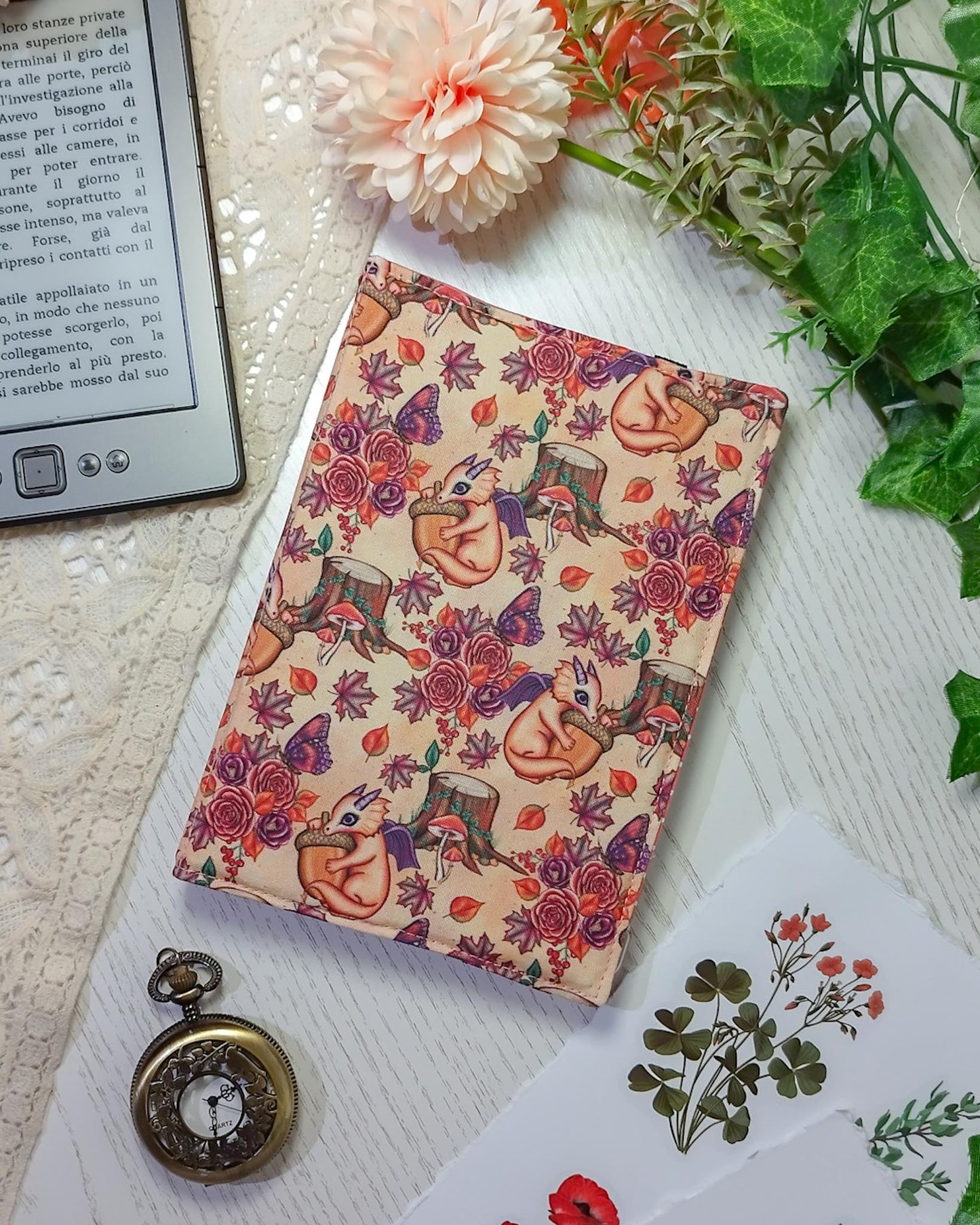 Cover rigida rimovibile per ebook reader Kindle e Kobo "Draghi in autunno"