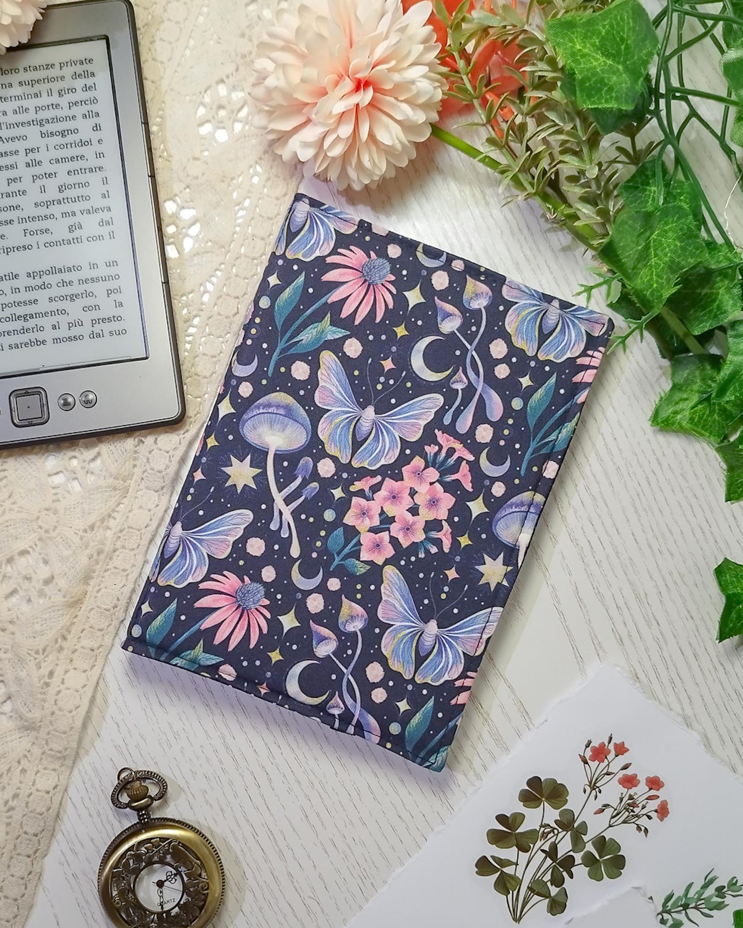 Cover rigida rimovibile per ebook reader Kindle e Kobo "Falene e meduse"