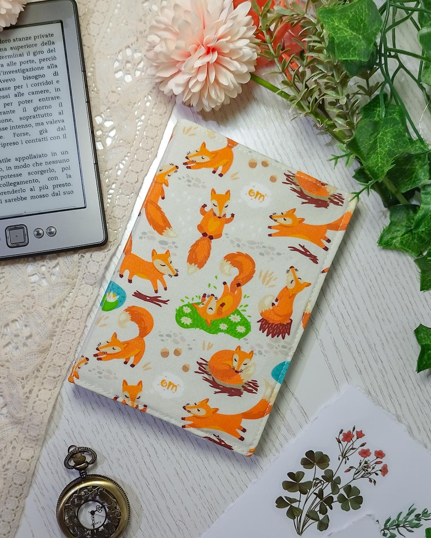 Cover rigida rimovibile per ebook reader Kindle e Kobo "Volpi in autunno"