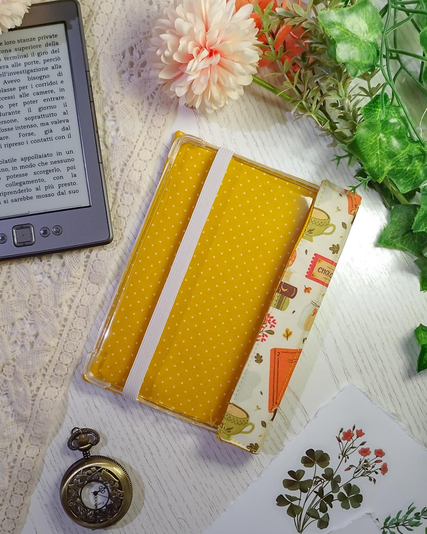 Cover rigida rimovibile per ebook reader Kindle e Kobo "Libri in autunno"