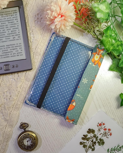 Cover rigida rimovibile per ebook reader Kindle e Kobo "Volpi yoga"