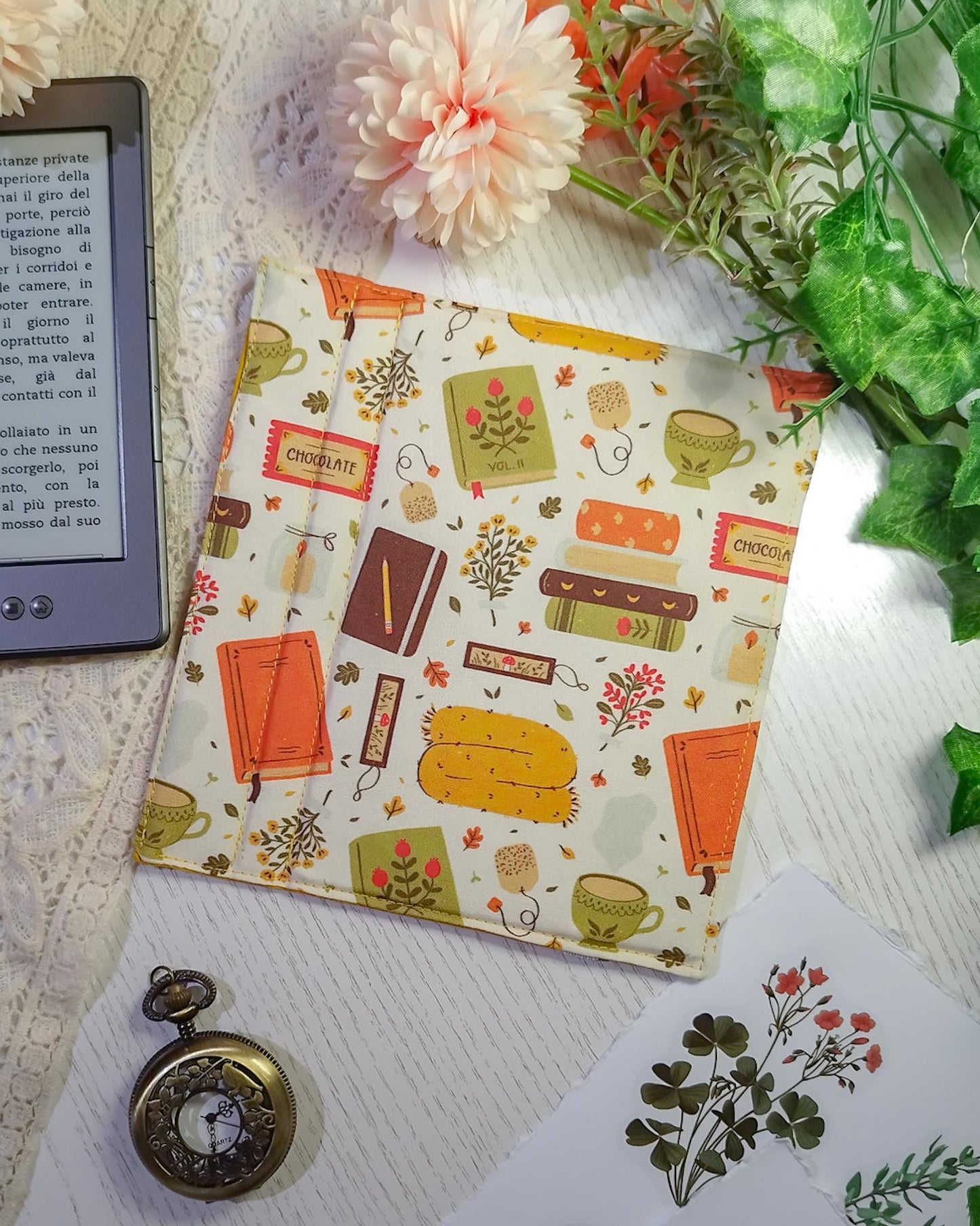 Cover rigida rimovibile per ebook reader Kindle e Kobo "Libri in autunno"