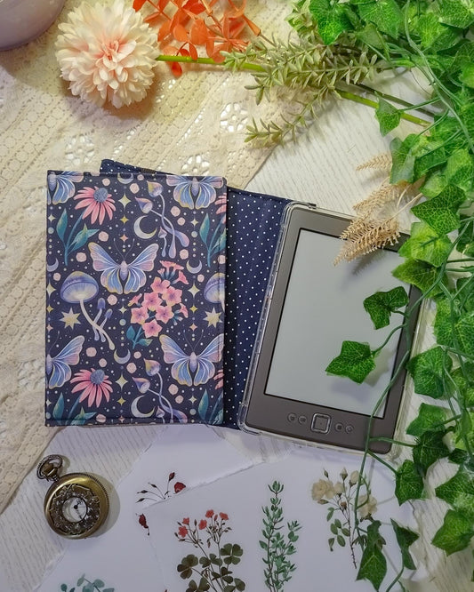 Cover rigida rimovibile per ebook reader Kindle e Kobo "Falene e meduse"