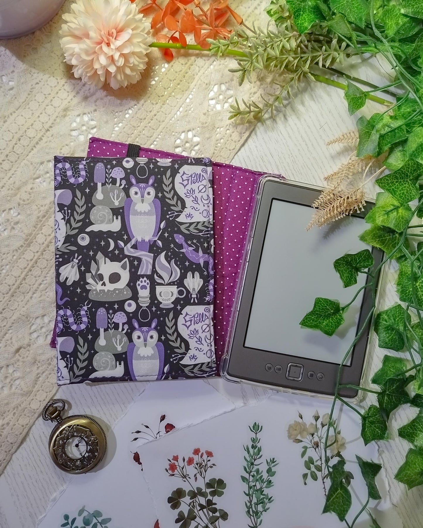 Cover rigida rimovibile per ebook reader Kindle e Kobo "Bosco della strega"