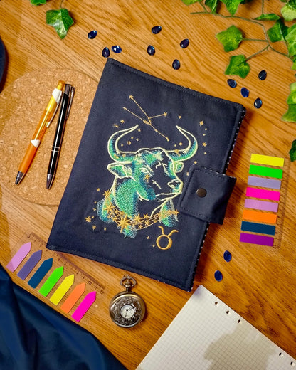 Raccoglitore ad anelli ricamato A5 e A6 "Segni zodiacali toro"