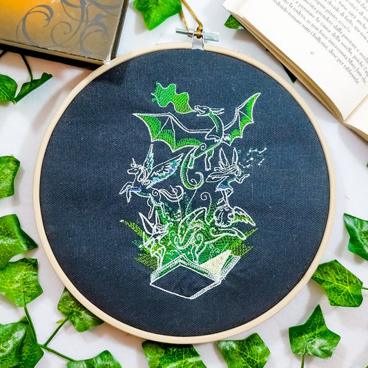 Decoro da parete a tema lettura "Creature leggendarie"