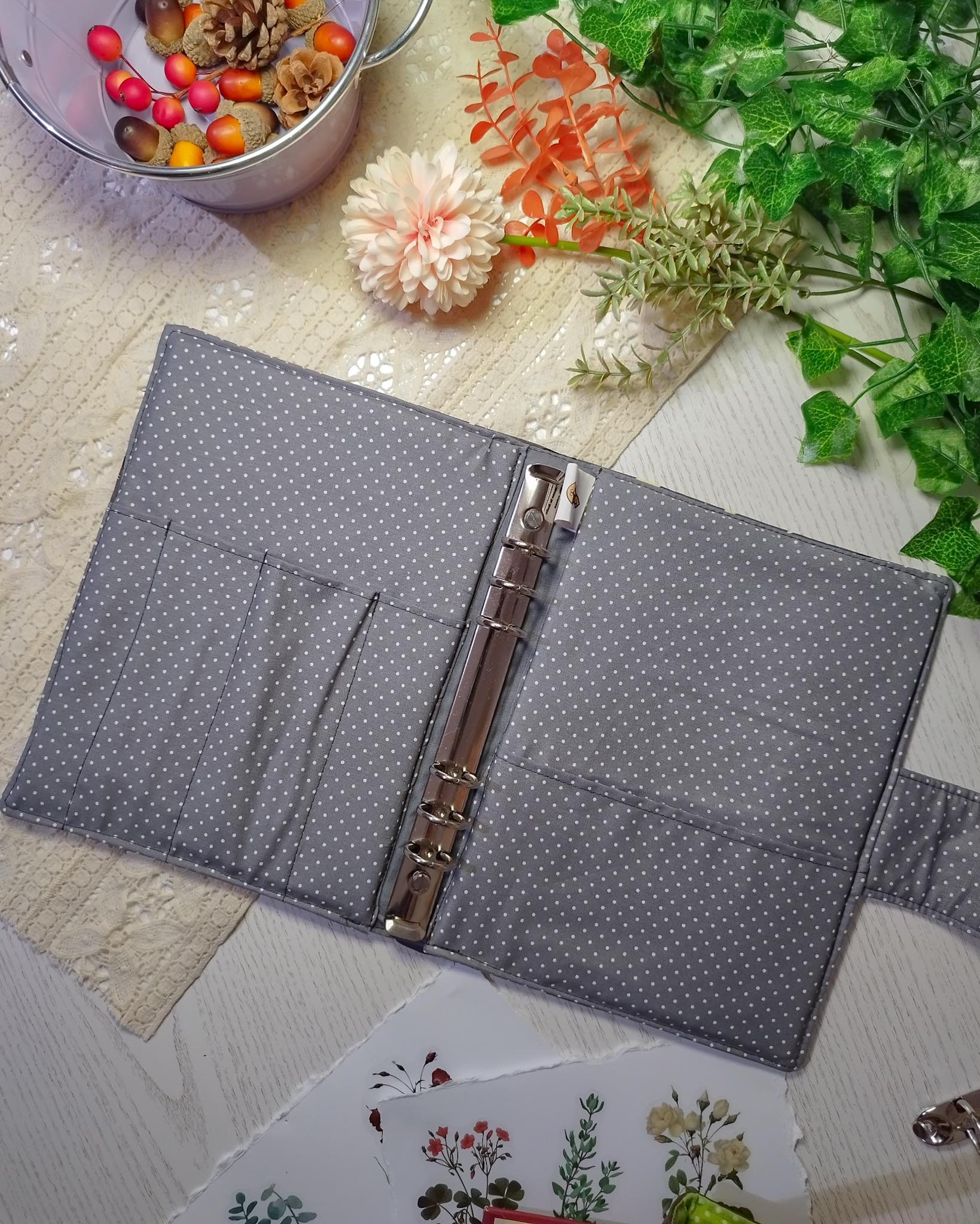 Raccoglitore ad anelli interno con tasche e 6 anelli grigio scuro