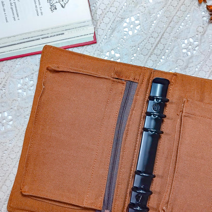 Cover per agenda A6 "Libri sugli scaffali" | Prodotto personalizzato