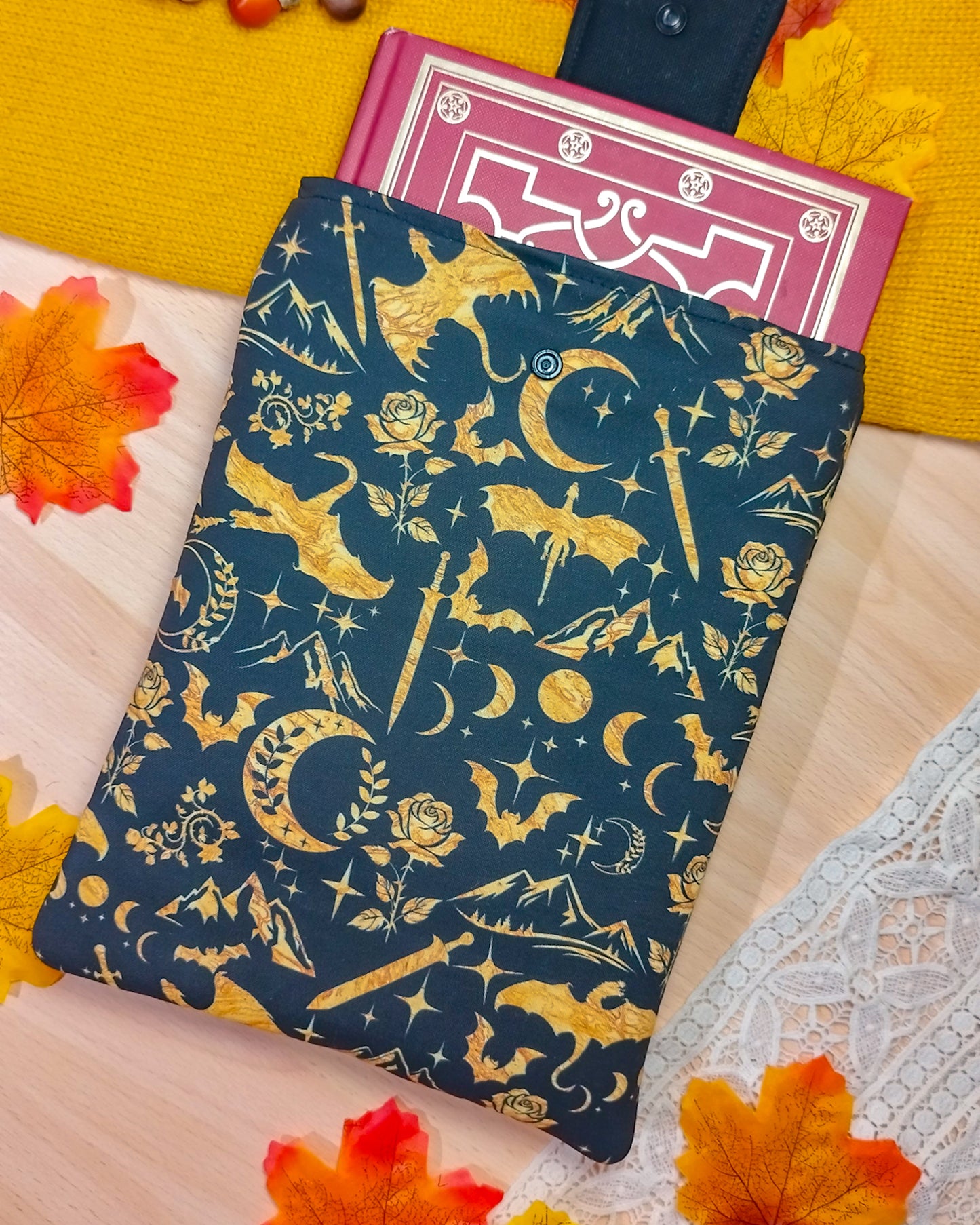 Book sleeve "Draghi dorati" | Custodia per libri e cover Kindle